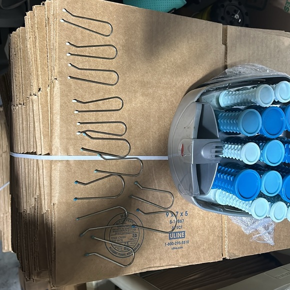 Conair Compact Electric Hot Roller Curler Hair Set 20 Rollers & Clips - Picture 5 of 5